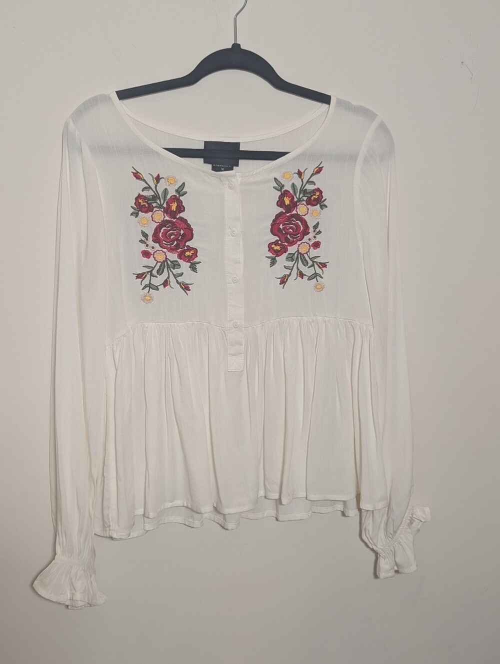LIV Los Angeles Ivory Floral Embroidered Babydoll Peplum Blouse Size Medium